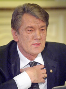 Viktor Yushchenko (Yuschenko) President of Ukraine, Orange Revolution - after dioxine poisoning